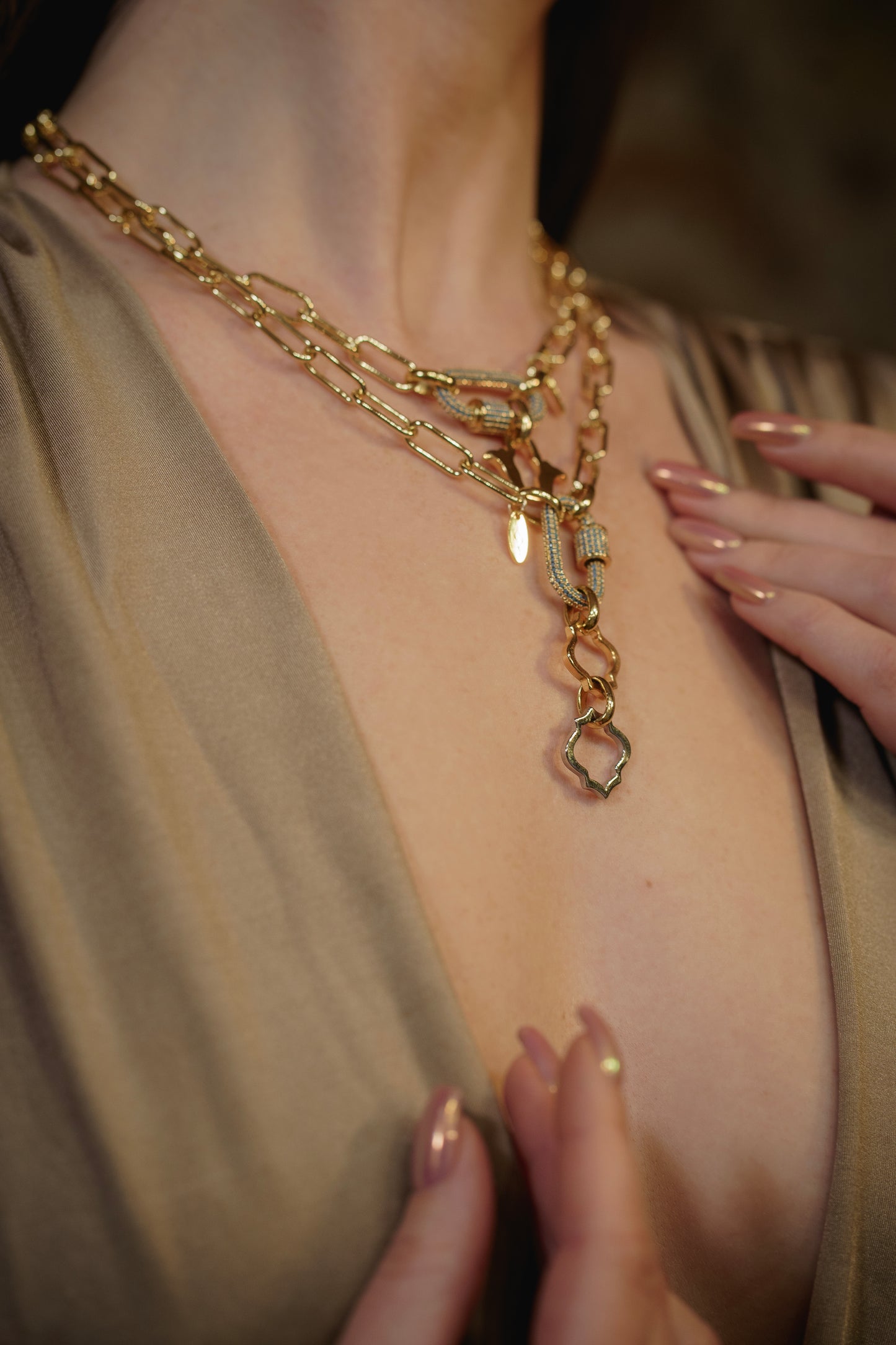 Arina Oval Chain Necklace