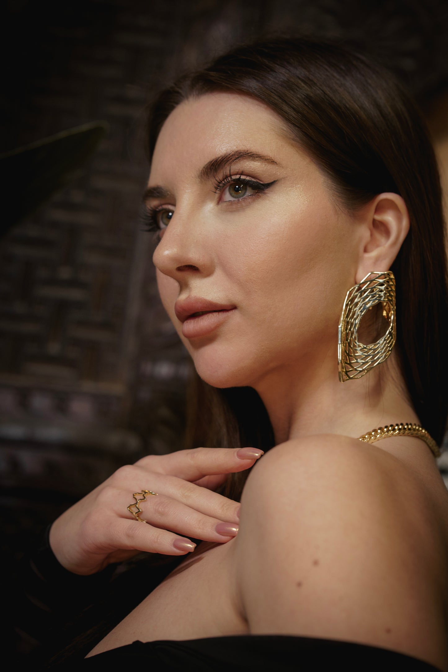 Nisa Folded Omega Clip Earrings